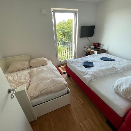 Boutique Zimmer Privat 1-4 Personen Frankfurt am Main Eksteriør billede